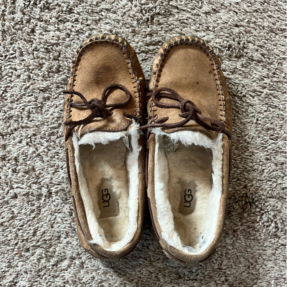 UGG moccasin